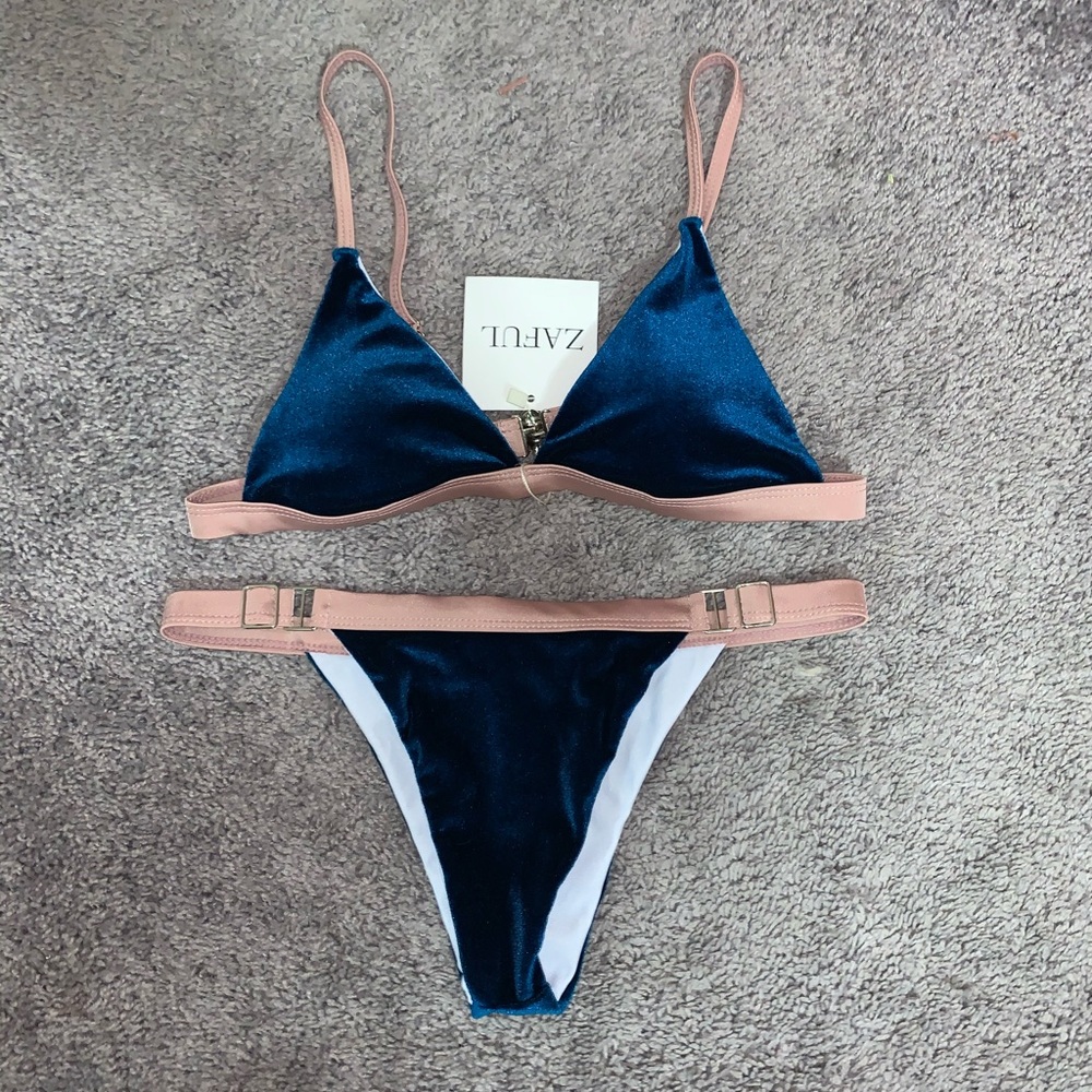 Velvet bikini